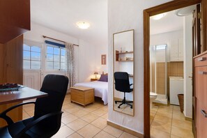 1 soverom, strykejern/-brett, wi-fi (inkludert) og sengetøy