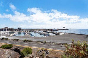 Marina - Holiday Home 'El Puerto De La Estaca 3' with Sea View, Private Garden and Balcony (Santa Cruz de Tenerife)