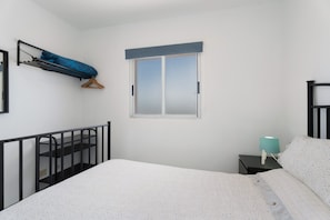2 chambres, fer et planche Ă repasser, draps fournis