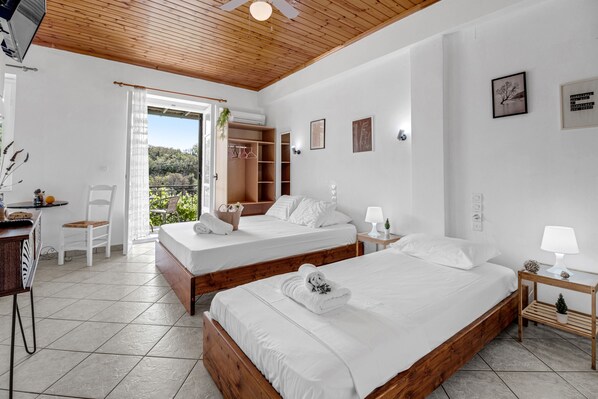 Free WiFi, bed sheets - Studio Apartment 'With Sea View' with Sea View, Wi-Fi and Air Conditioning (Drimonas)