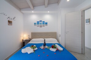 1 bedroom, iron/ironing board, free WiFi, bed sheets - Apartment 'Sfea Home' with Private Terrace, Wi-Fi and Air Conditioning (Pachino)