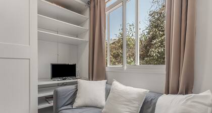 Apartment 'Estudio Rebe' with Wi-Fi