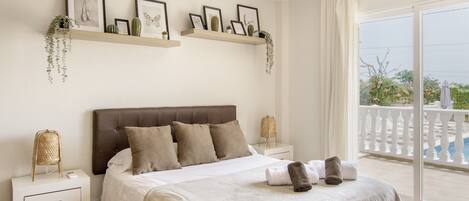 5 Schlafzimmer, Bügeleisen/Bügelbrett, kostenloses WLAN, Bettwäsche