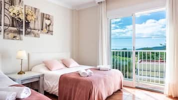 5 dormitorios, tabla de planchar con plancha, wifi gratis y ropa de cama