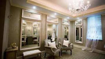 Salon düğünü