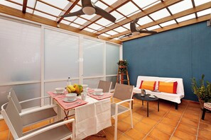 Dining - 'La Calabacera Casa Amarilla' with Sea View, Shared Pool and Wi-Fi (Playa San Juan)