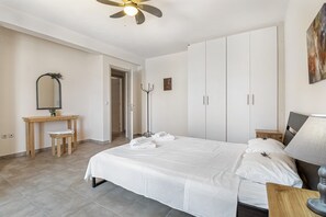 3 bedrooms, free WiFi, bed sheets