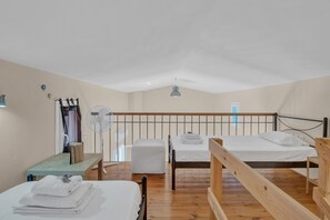 2 bedrooms, free WiFi, bed sheets