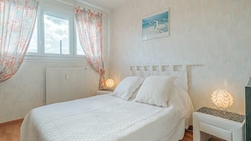 2 bedrooms, free WiFi, bed sheets