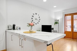 Interior - Holiday Home 'Ca L'oliera' with Balcony, Wi-Fi and Air Conditioning (Denia)