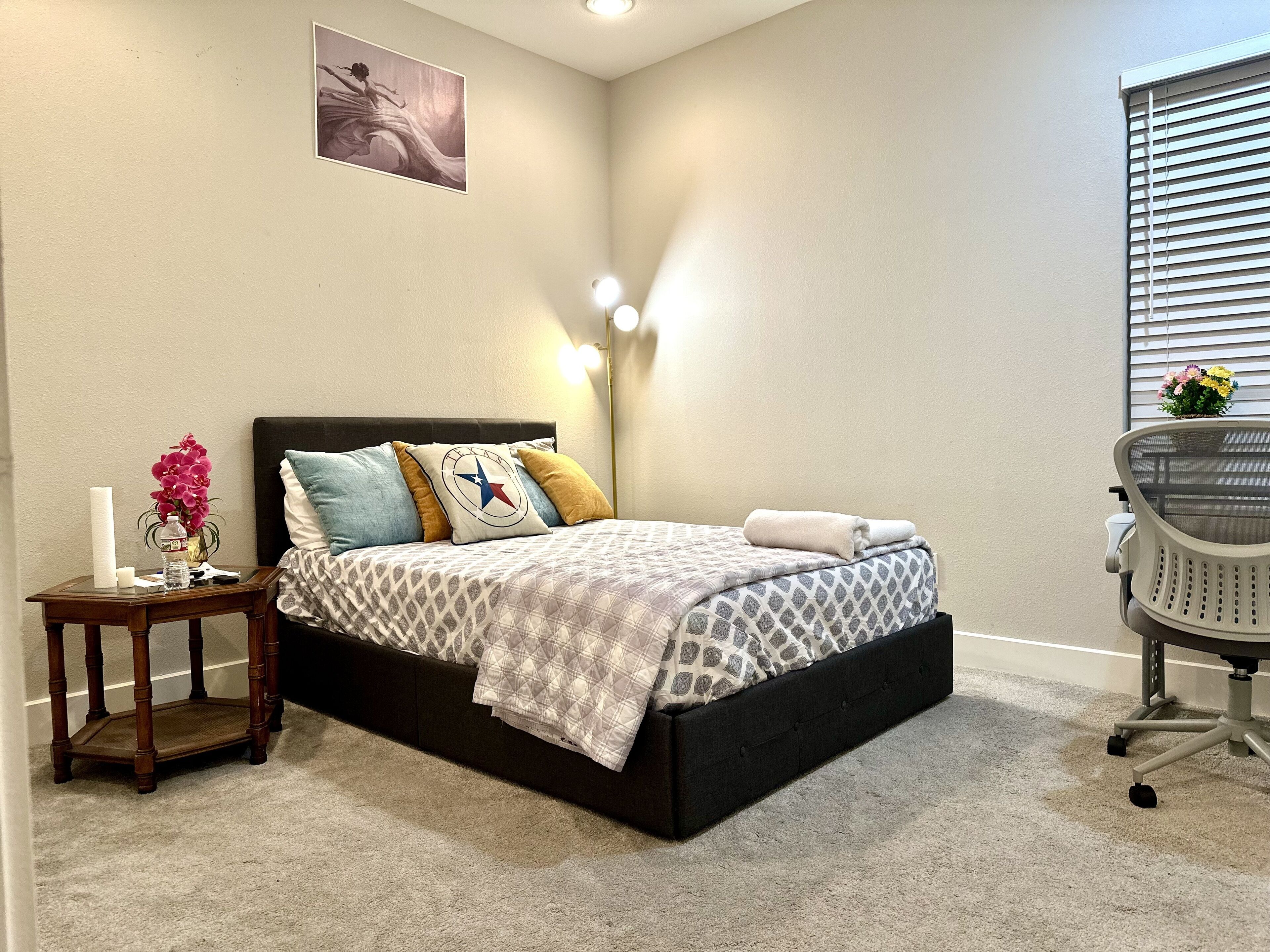 1 soverom, skrivebord, strykejern/-brett og wi-fi