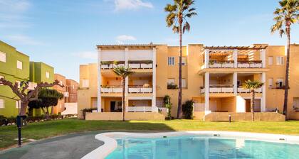 Nice apartment in Xeraco with WiFi