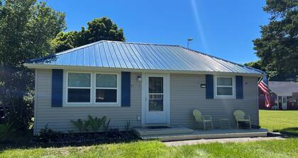 Welcome to The Driftwood Cottage! A cozy 2-bedroom home in Grand Marais, MI.