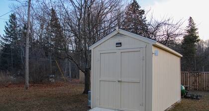 Welcome to The Driftwood Cottage! A cozy 2-bedroom home in Grand Marais, MI.