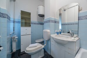 Bidet