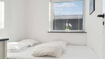 3 bedrooms, travel crib, free WiFi