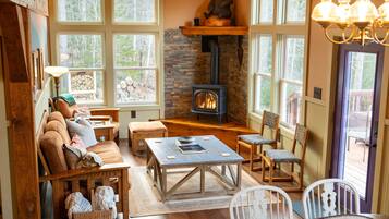 Smart TV, fireplace, video games, DVD player