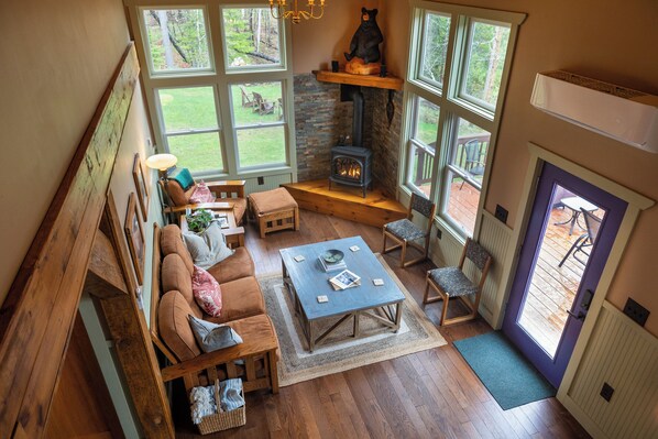 Smart-TV, peis, videospill og DVD-spiller