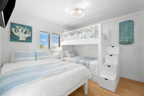 2 chambres, fer et planche à repasser, Wi-Fi gratuit, draps fournis