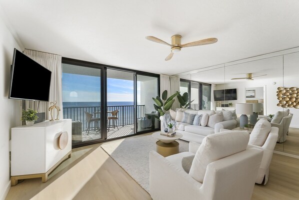 Living area - NEW Oceanfront! Direct beach access, 9th floor 30A Seagrove, 1 mile to Seaside! (Santa Rosa Beach)