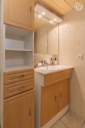Shower, hair dryer