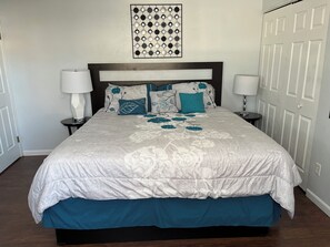 3 bedrooms, iron/ironing board, WiFi, bed sheets