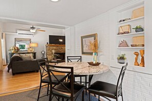 Dining - Elk Valley Hideaway-Peaceful Creekside Escape (Maggie Valley)
