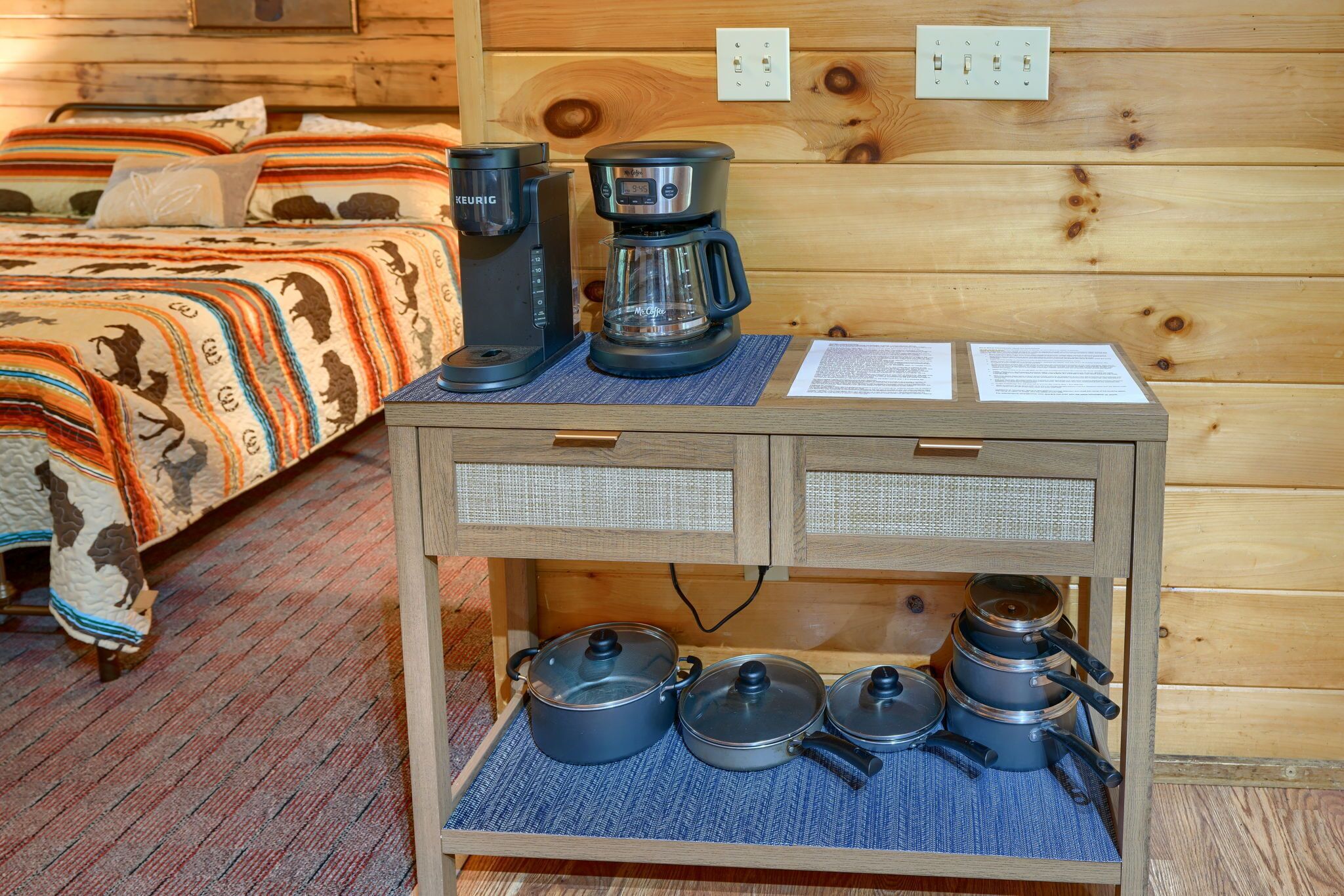 1 habitación y ropa de cama 