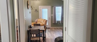 Cottage "D" - "Can't Bear to Leave"
Fire Pit, Pet friendly & NO Host Fee!