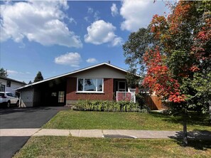 Exterior - main level in prestigious area 

 (Thunder Bay)