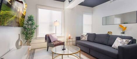 スマートテレビ、PC モニター