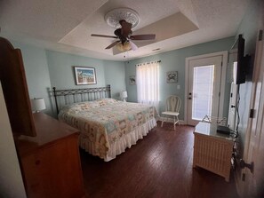 5 soverom, strykejern/-brett, reiseseng for barn og wi-fi (inkludert)