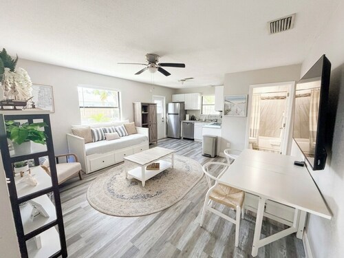 Charming Cottage in Dunedin close to beaches