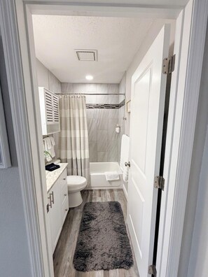 Shower, towels