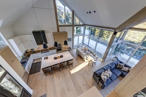 Smart TV, fireplace, stereo, offices - Nighthawk 3343 - Stunning Views, Private Hot Tub, Recently Renovated, Gas Fireplace (Whistler)
