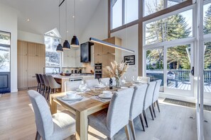Dining - Nighthawk 3343 - Stunning Views, Private Hot Tub, Recently Renovated, Gas Fireplace (Whistler)