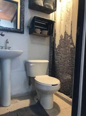 Toallas y papel de baño