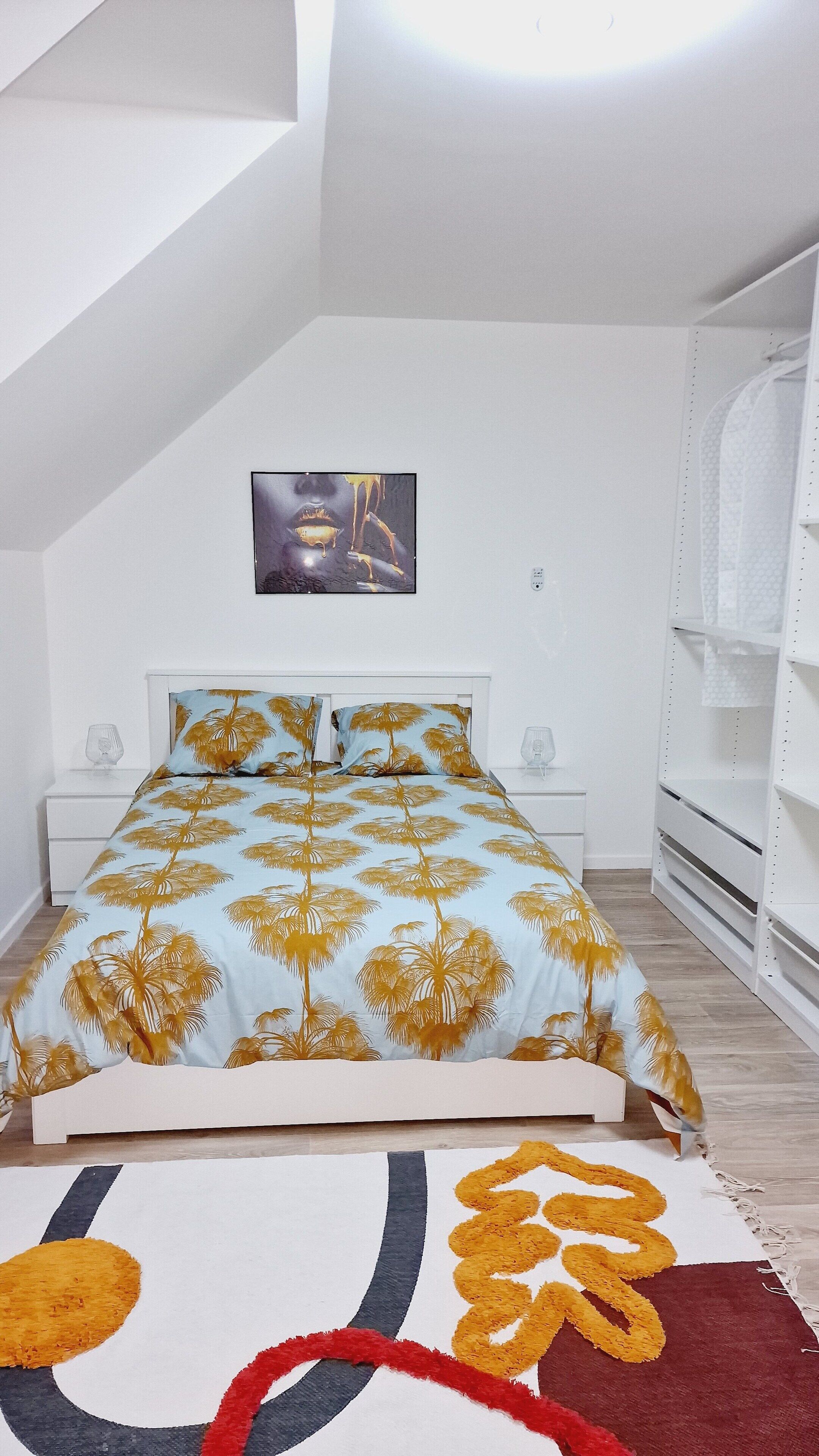 2 bedrooms, iron/ironing board, free WiFi, bed sheets