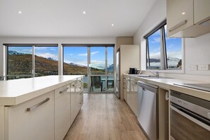 Fridge, microwave, oven, stovetop - Top of the Lake - Queenstown Holiday Homes (Queenstown)