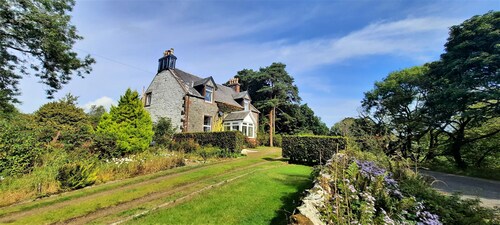 Glenterry Farmhouse -  a house that sleeps 6 guests  in 3 bedrooms