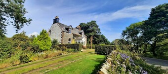 Glenterry Farmhouse -  a house that sleeps 6 guests  in 3 bedrooms
