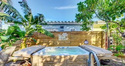 Enchanting 2BR/1BA Casita 2 blocks to Beach