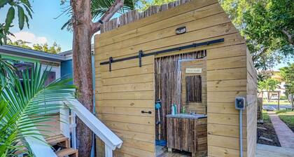 Enchanting 2BR/1BA Casita 2 blocks to Beach