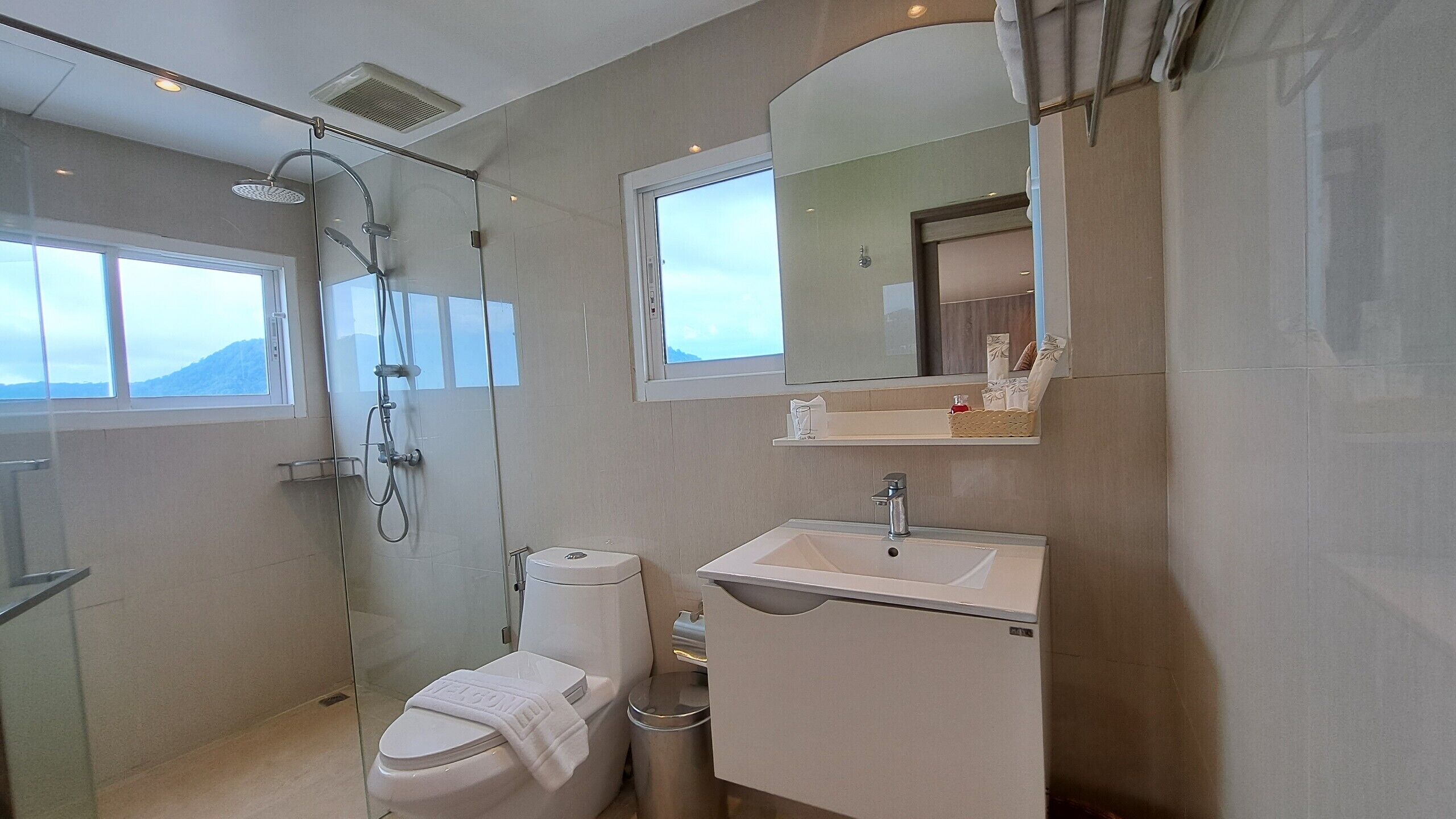 Luxury Seaview Retreat Near Beach & Bangla Road - Patong Beach