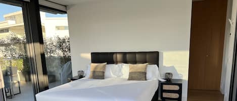 3 habitaciones, tabla de planchar con plancha y wifi gratis