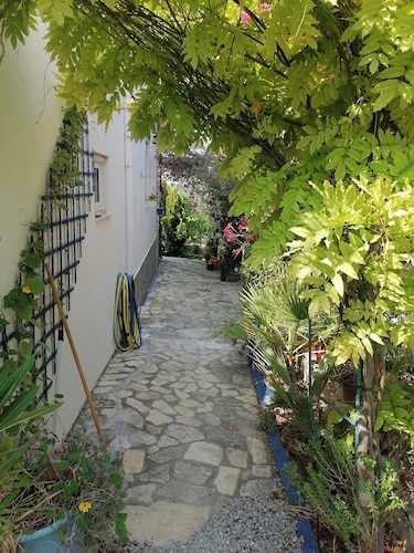 Άνετο διαμέρισμα κατάλληλο για τις διακοπές σας! Korfes Apartments