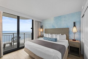 2 عدّة غرف نوم وخدمة الإنترنت وملاءات أسرّة