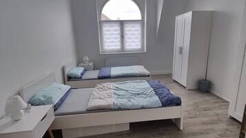 2 bedrooms, iron/ironing board, WiFi, bed sheets