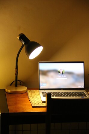 1 bedroom, individually decorated, individually furnished, desk - Dahari Home (Moshi)