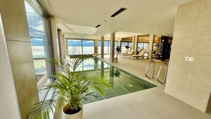 Pool - Ideal Lakeside Retreat: 2-bedroom Spa ap. With Lake View, Centre, Sleeps 1-4 (Montreux)